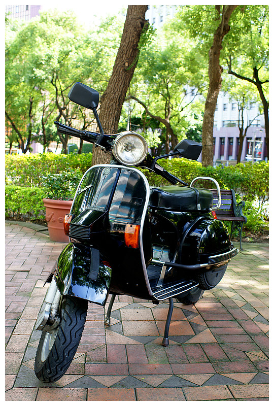 Vespa04S